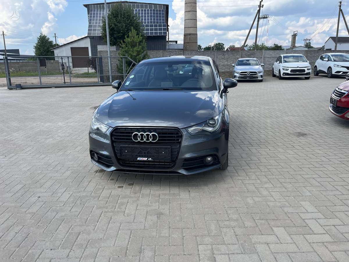 Audi A1, 1.6 l., Хэтчбек