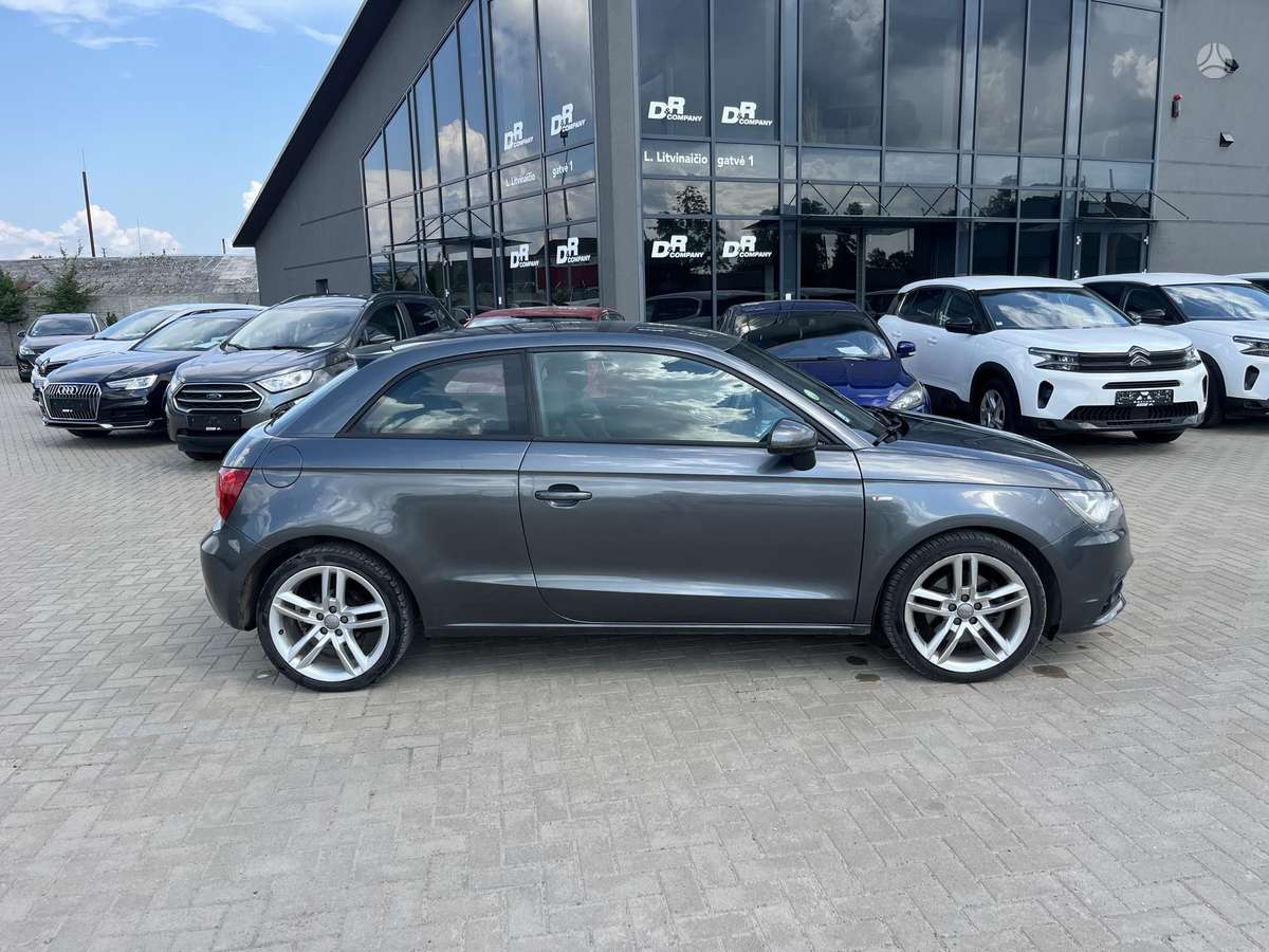 Audi A1, 1.6 l., Хэтчбек