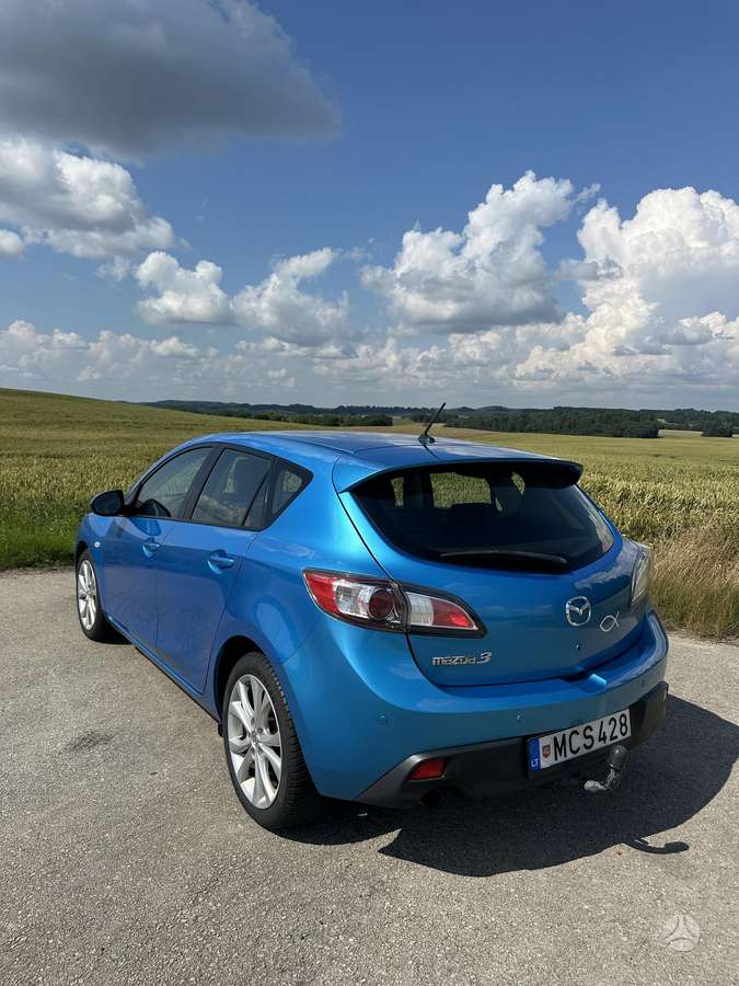 Mazda 3, 1.6 l., hatchback