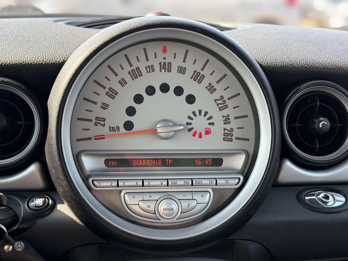 Mini Cooper JCW, 1.6 l., convertible