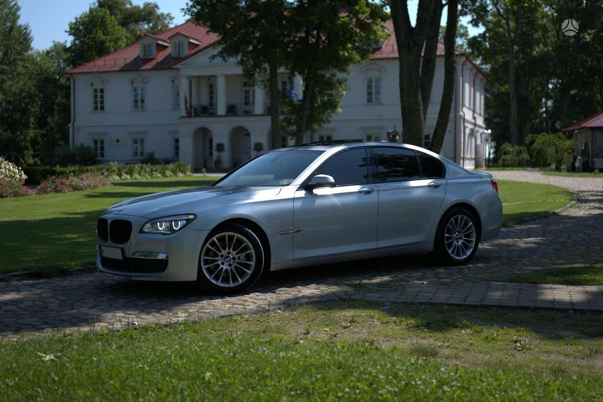 BMW 740, 3.0 l., Седан