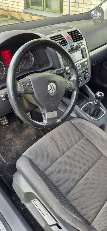 Volkswagen Golf - 4