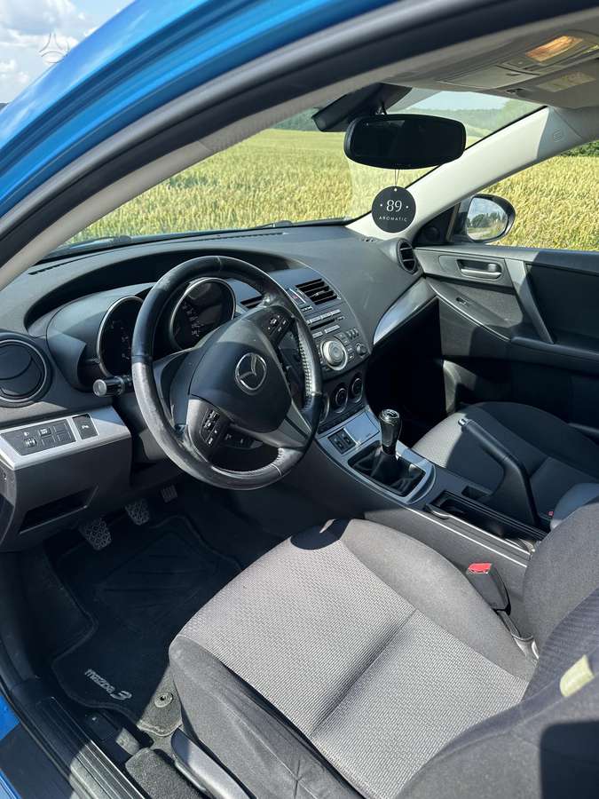 Mazda 3, 1.6 l., Хэтчбек