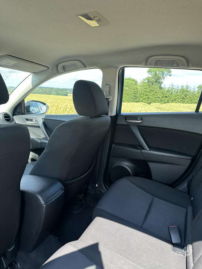 Mazda 3, 1.6 l., Хэтчбек