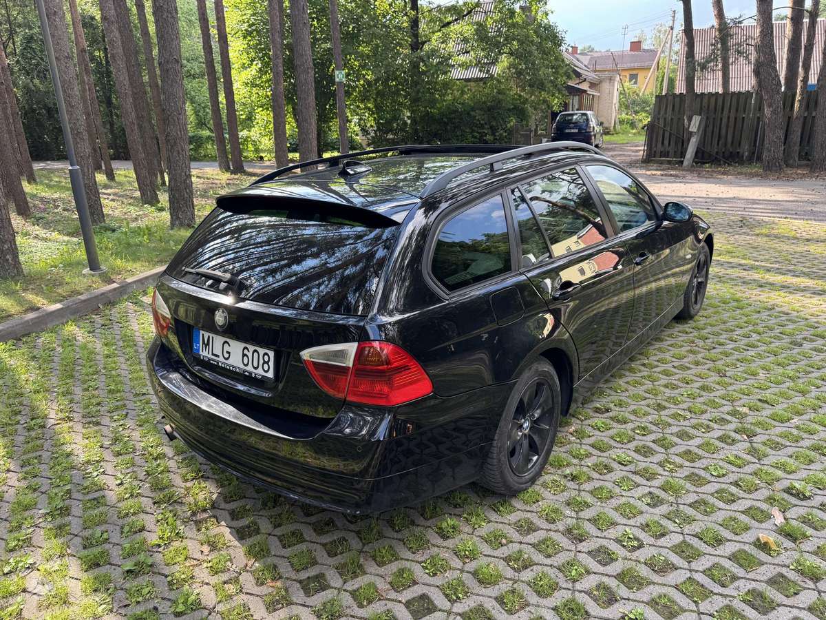 BMW 320, 2.0 l., universalas