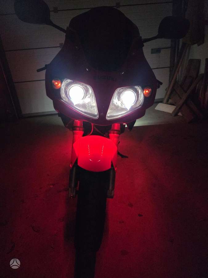 Suzuki SV 650cc, street / classic