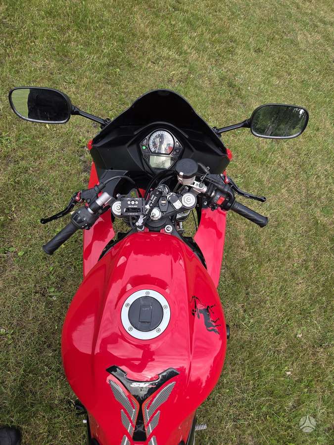 Suzuki SV 650cc, street / classic