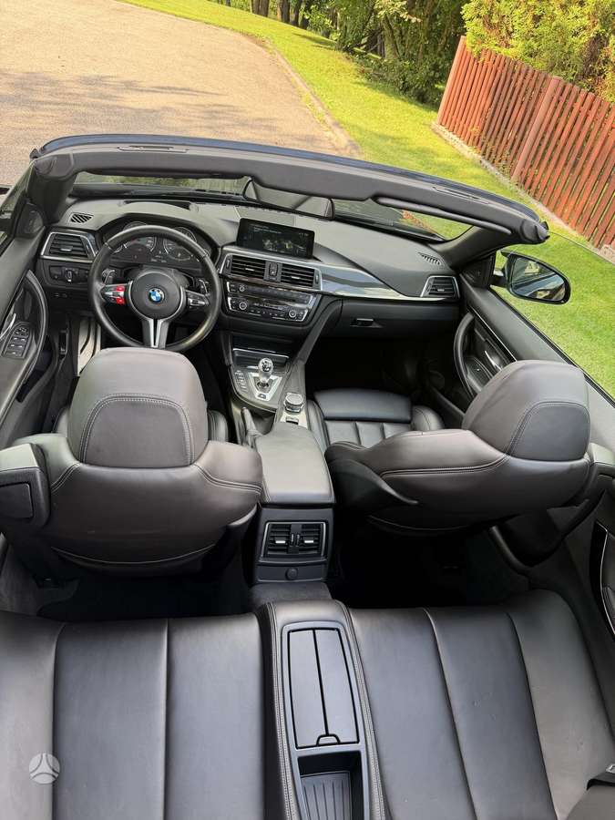 BMW M4, 3.0 l., convertible