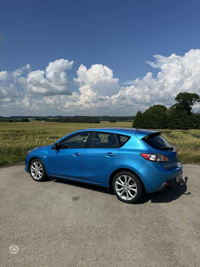 Mazda 3, 1.6 l., Хэтчбек