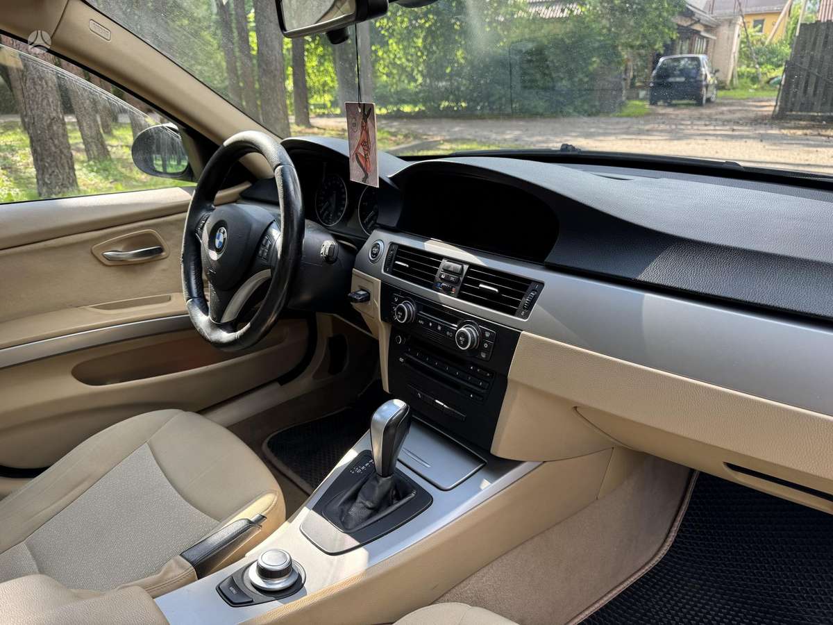 BMW 320, 2.0 l., universalas