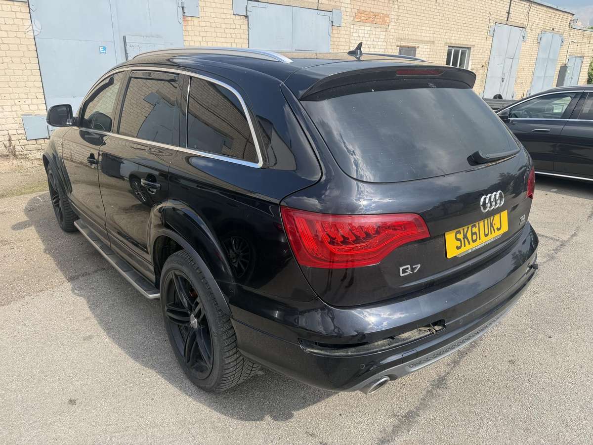 Audi Q7