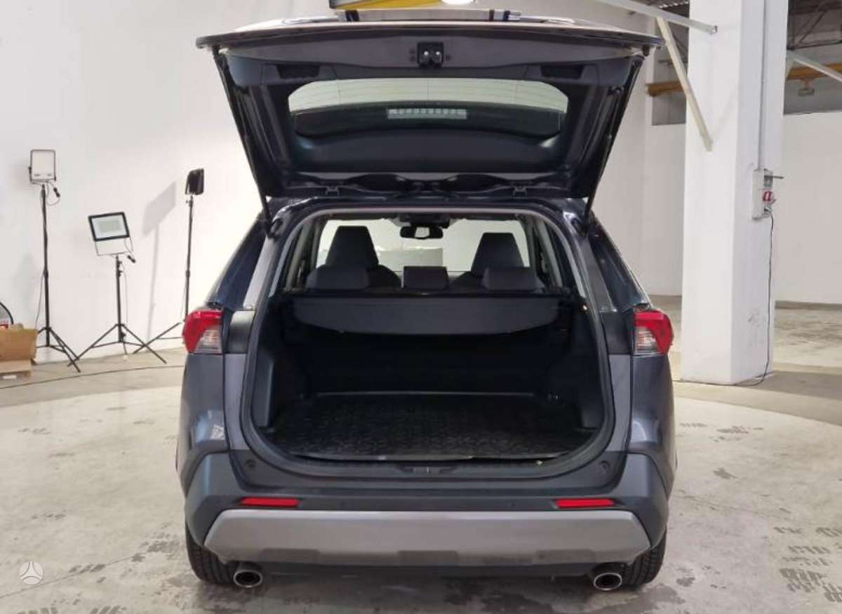 Toyota RAV4 - 6