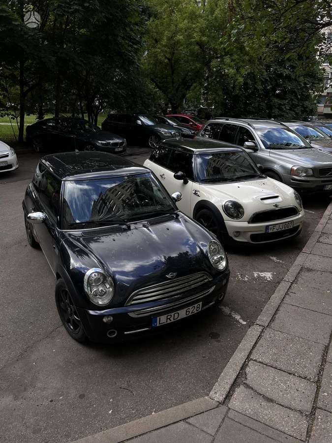 Mini Cooper, 1.6 l., hatchback