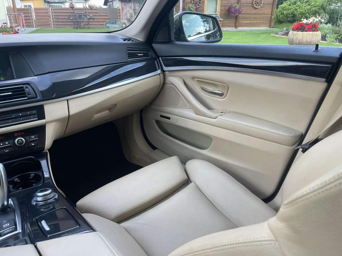 BMW 525, 3.0 l., wagon