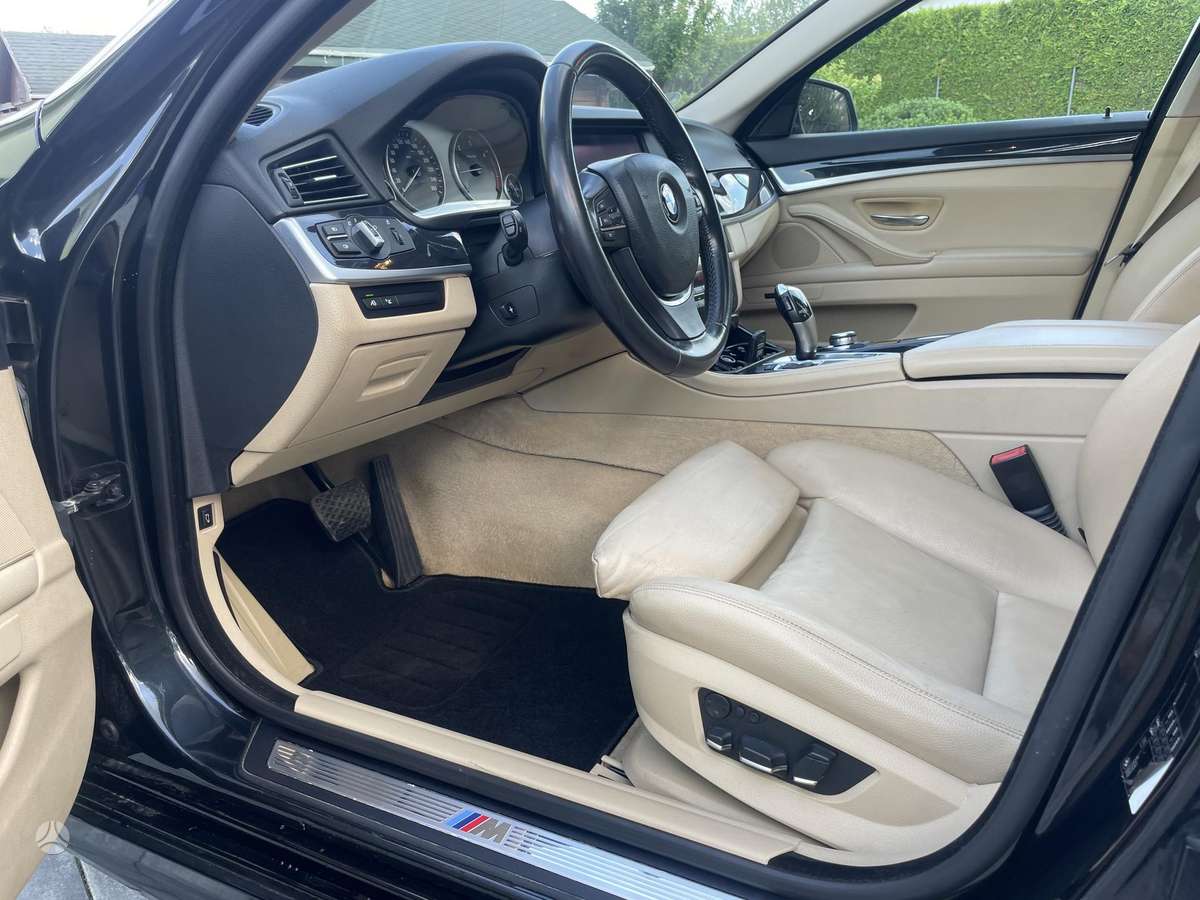 BMW 525, 3.0 l., wagon