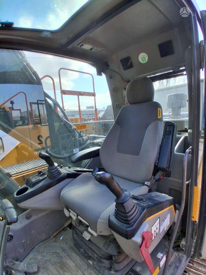 Volvo EC220 EL, ekskavatori