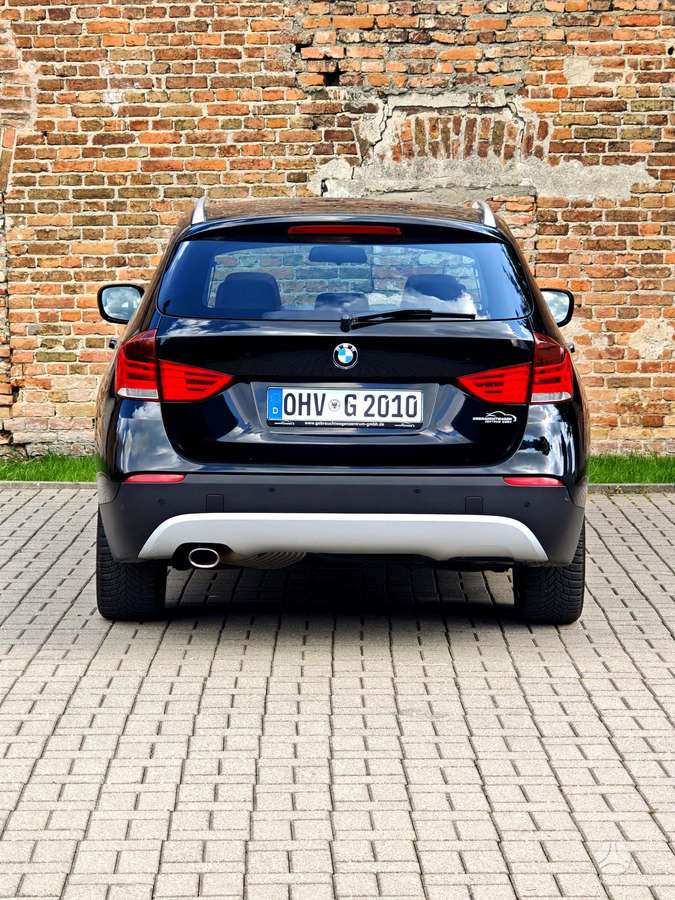 BMW X1, 2.0 l., Внедорожник / Кроссовер