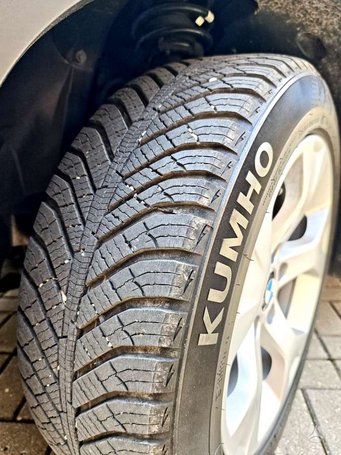BMW X1, 2.0 l., Внедорожник / Кроссовер