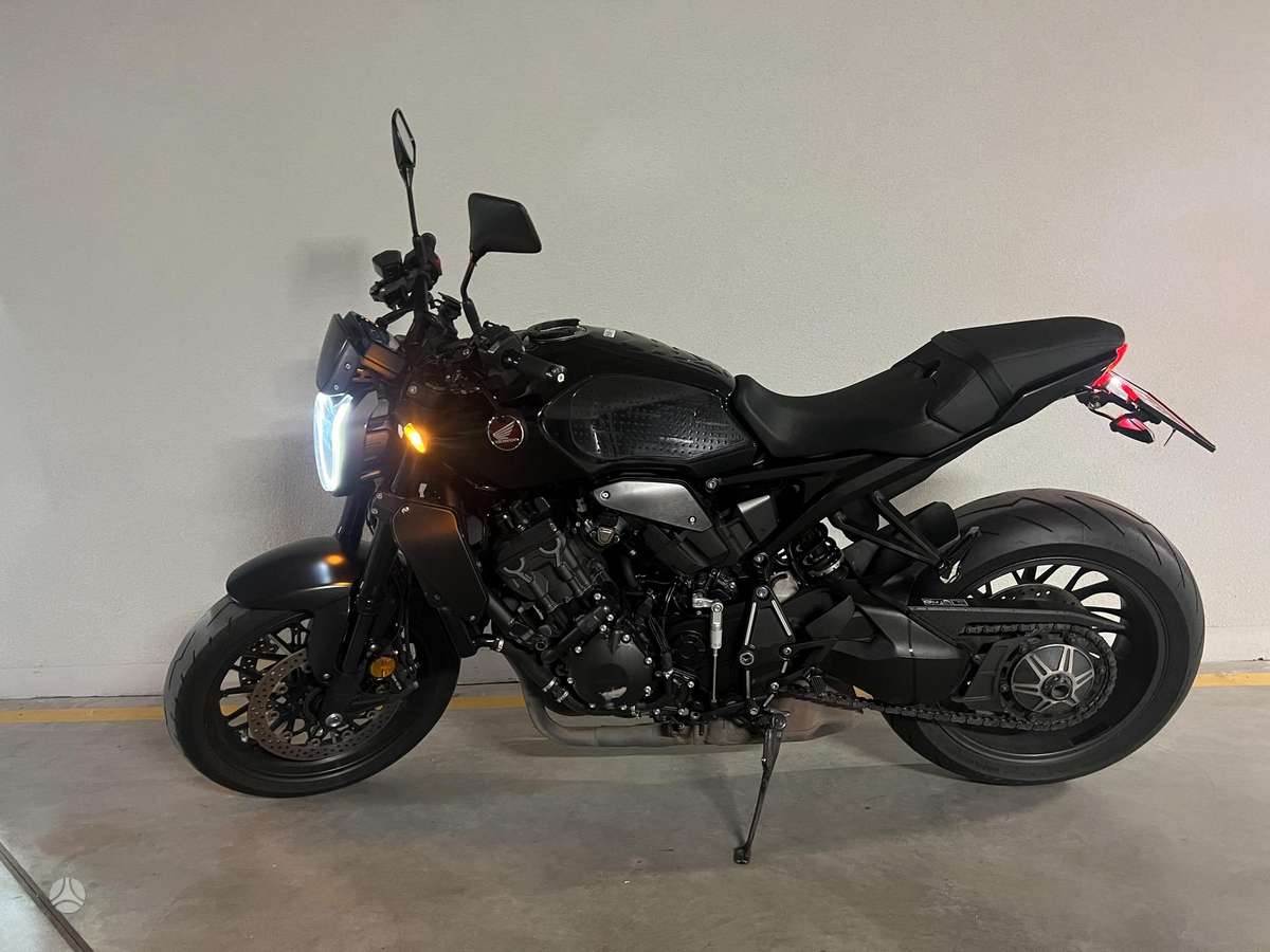 Honda CB 1000cc, street / classic