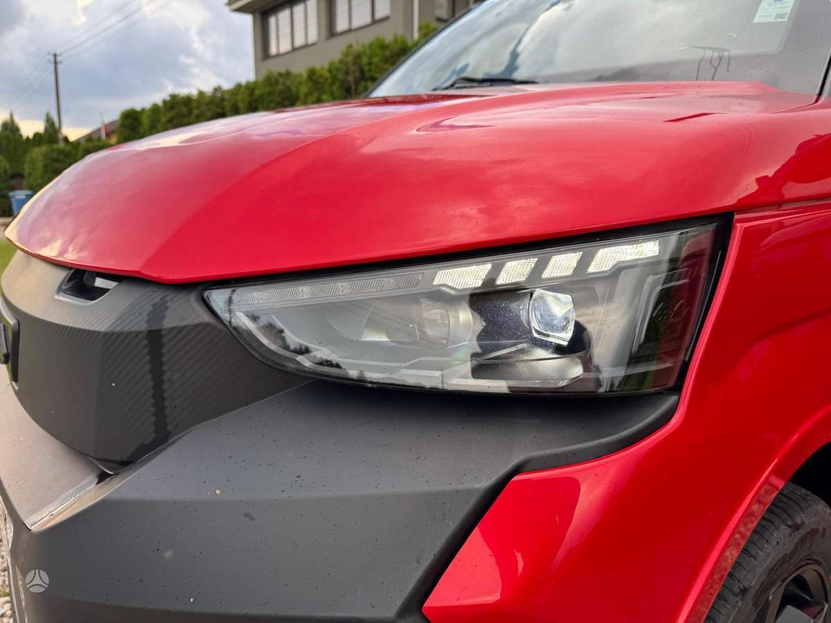 Ligier JS50, hatchback