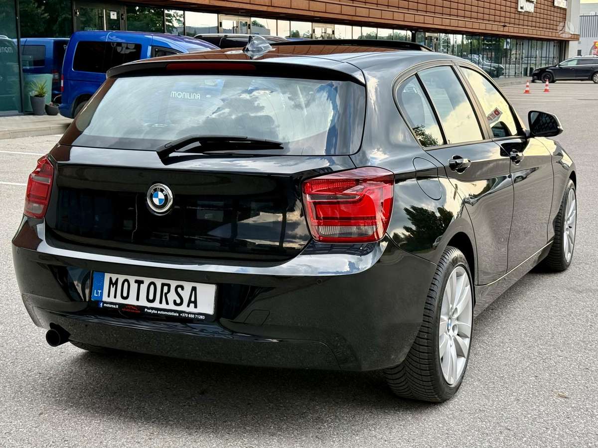 BMW 118, 1.6 l., hatchback