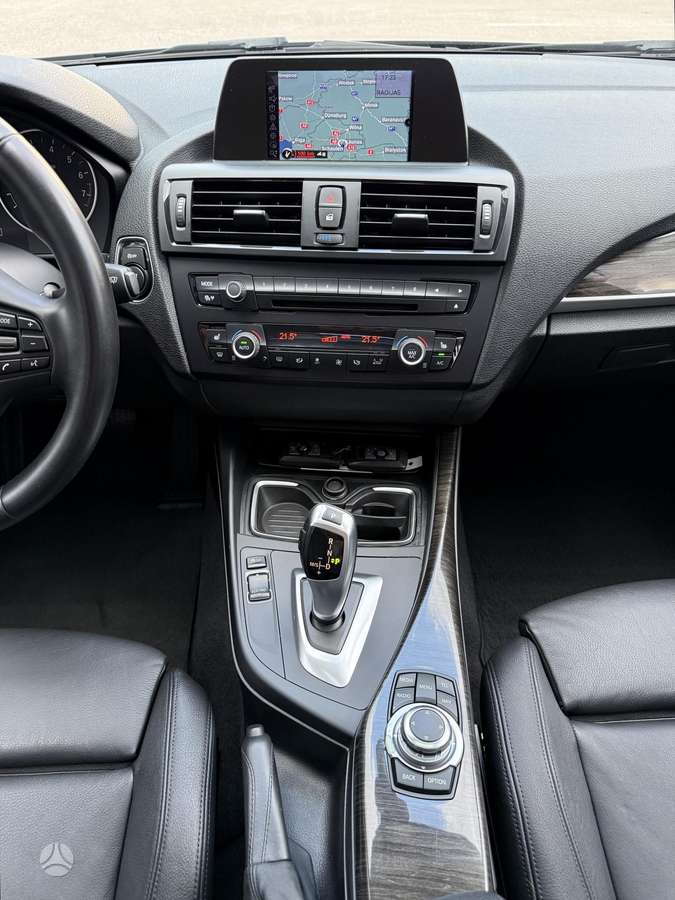 BMW 118, 1.6 l., Хэтчбек
