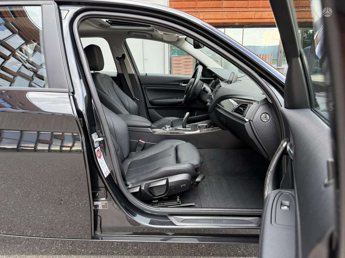 BMW 118, 1.6 l., hatchback