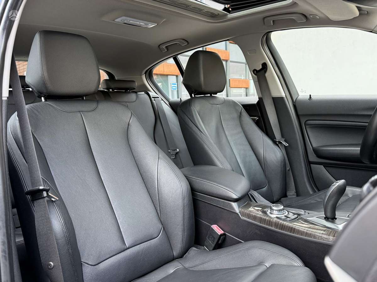 BMW 118, 1.6 l., hatchback