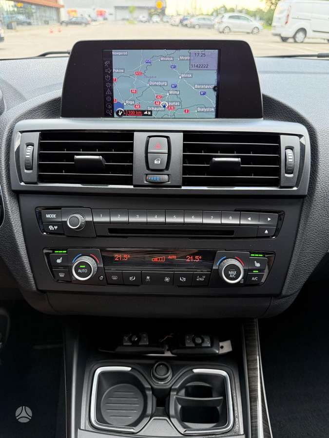 BMW 118, 1.6 l., Хэтчбек