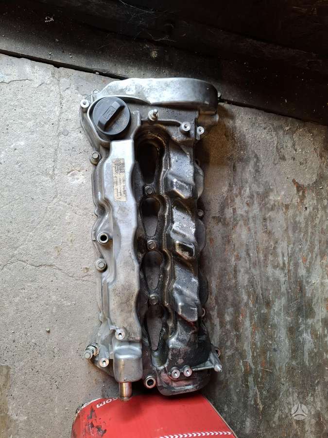 Honda CR-V variklio detalės
