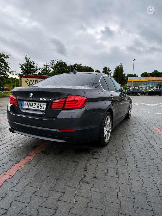 BMW 530, sedanas