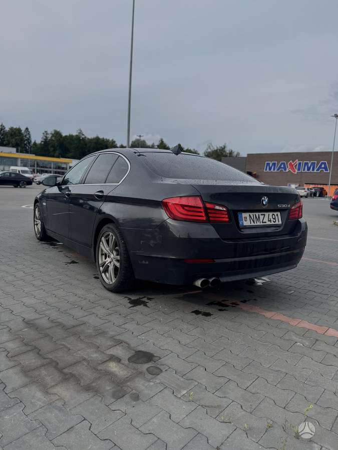 BMW 530, sedanas