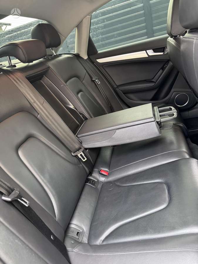 Audi A4, 2.0 l., sedanas