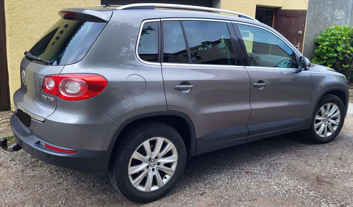 Volkswagen Tiguan - 4