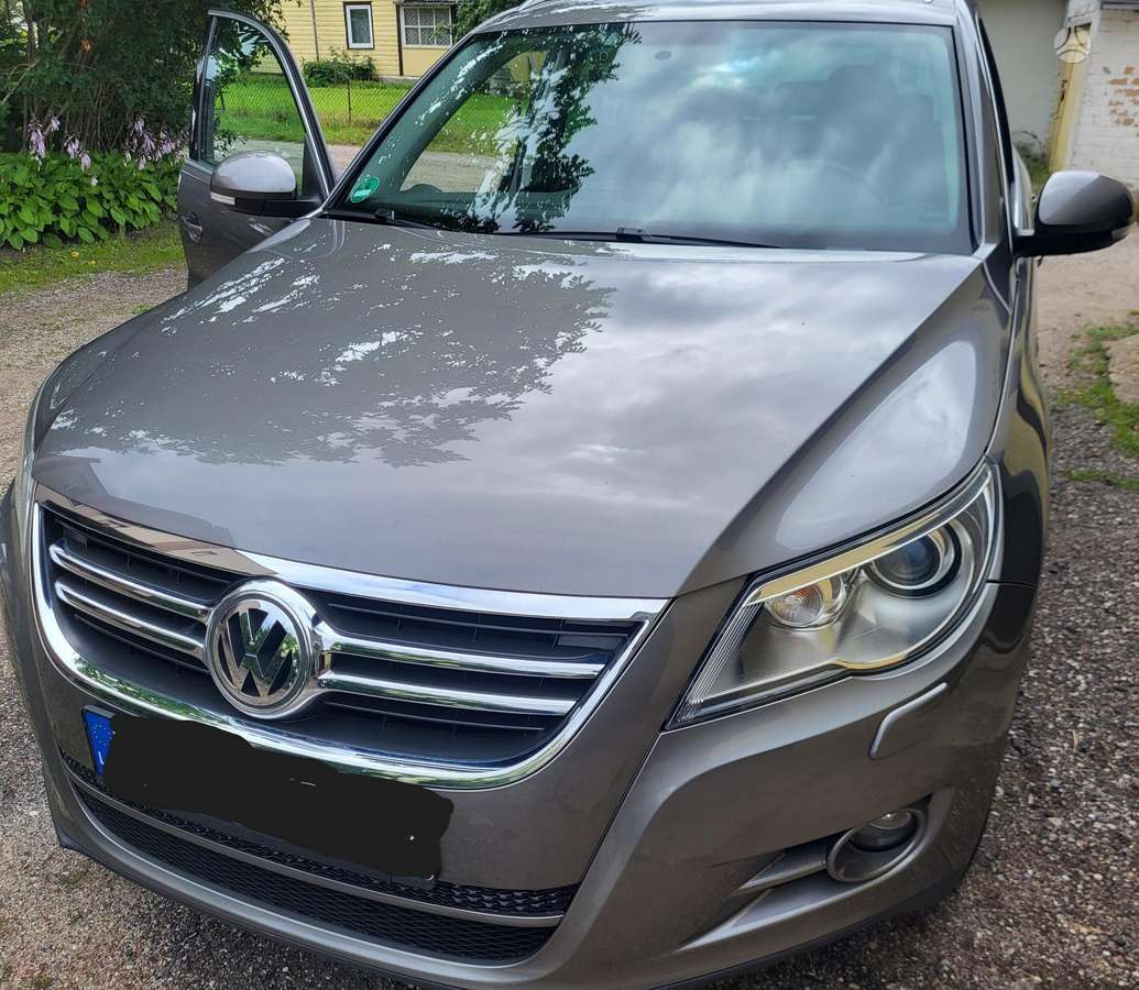 Volkswagen Tiguan - 2