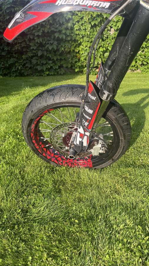 Husqvarna SM 125cc, supermoto