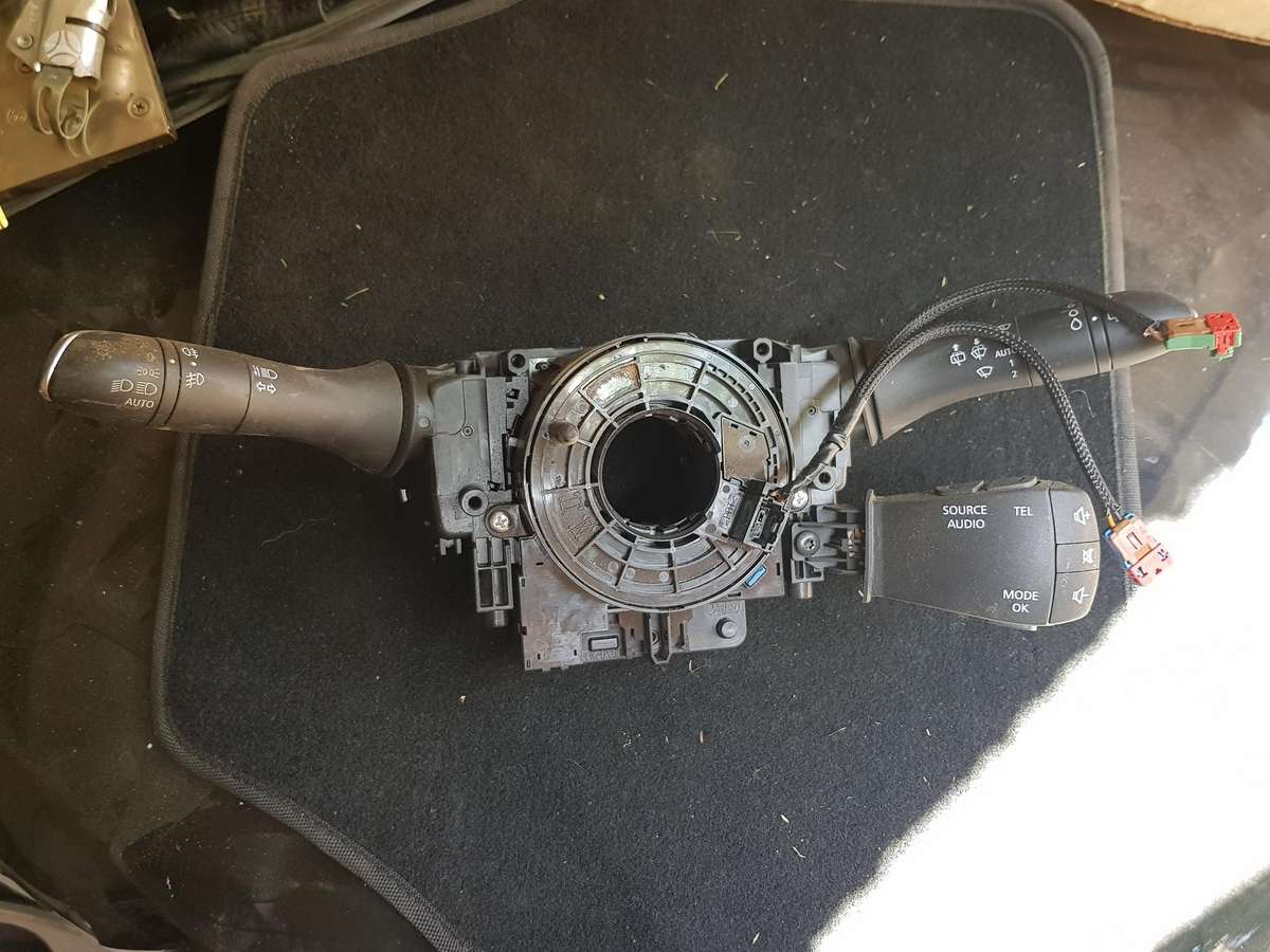 Renault Clio kėbulo dalys