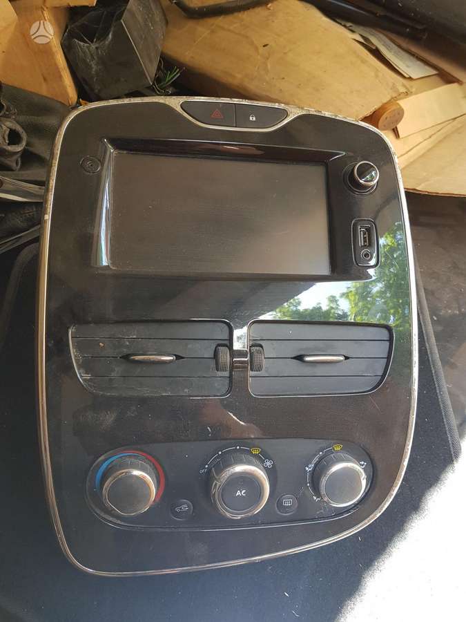 Renault Clio body parts