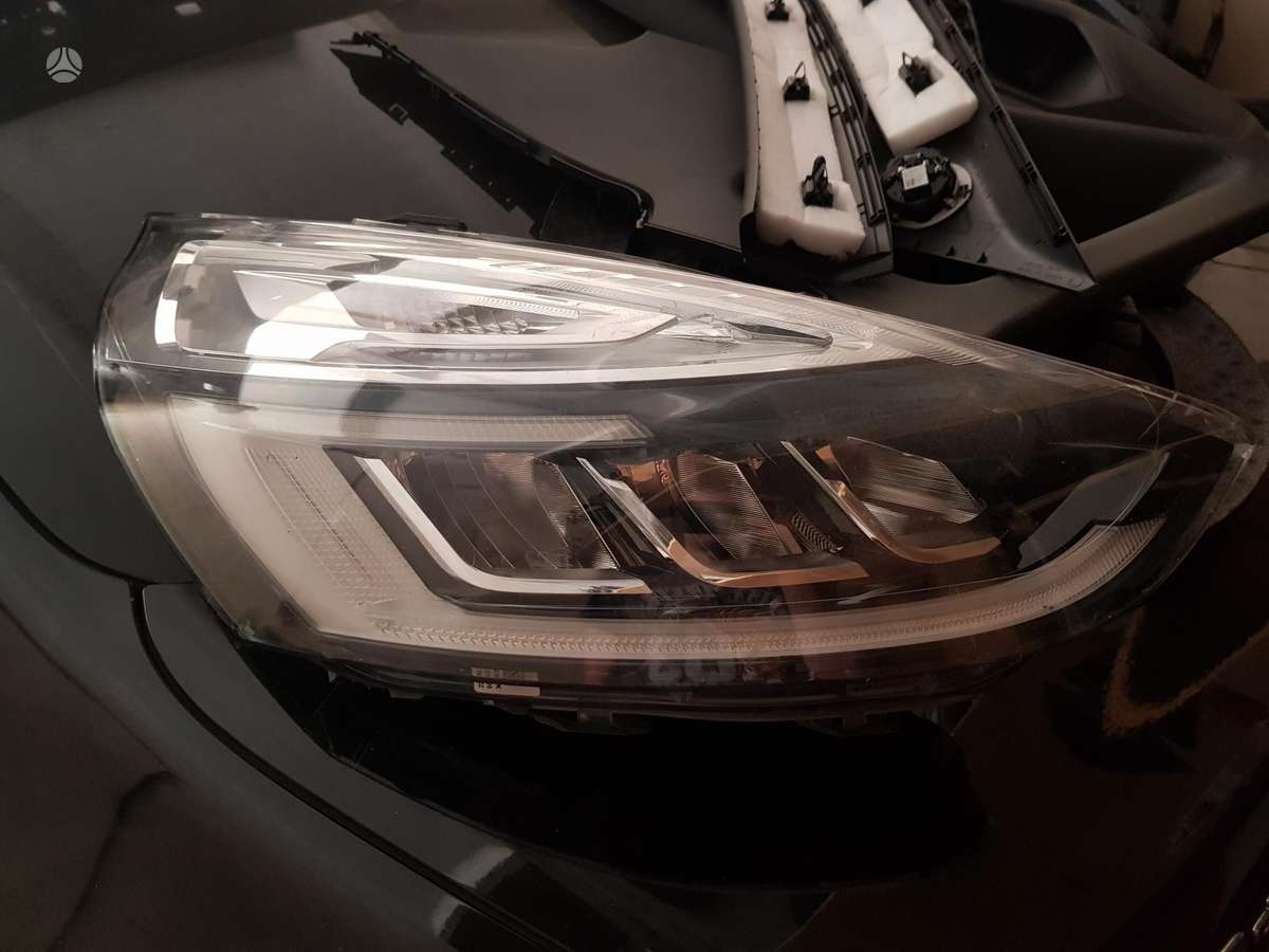 Renault Clio kėbulo dalys