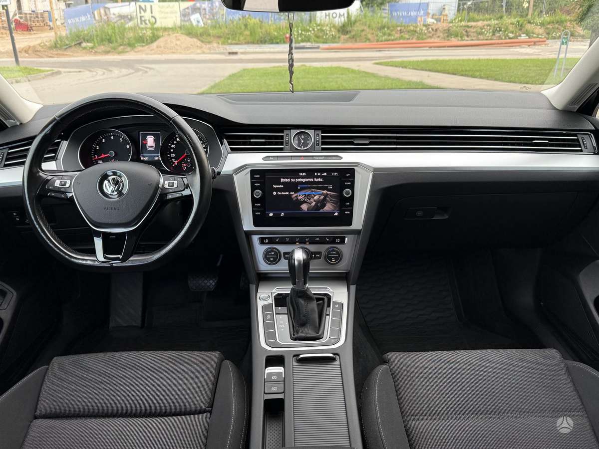 Volkswagen Passat, 1.4 l., Универсал