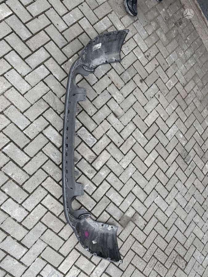 BMW X1 bumper reinforcement, windows
