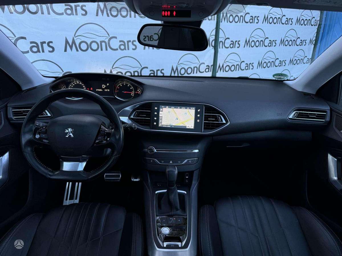 Peugeot 308, 1.2 l., hatchback