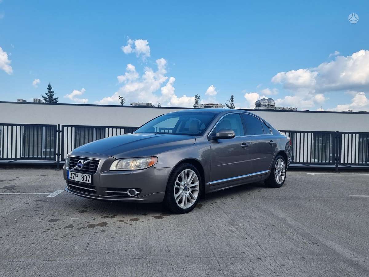 Volvo S80 - 1
