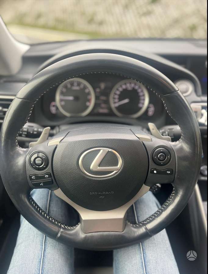 Lexus IS 250, 2.5 l., Седан