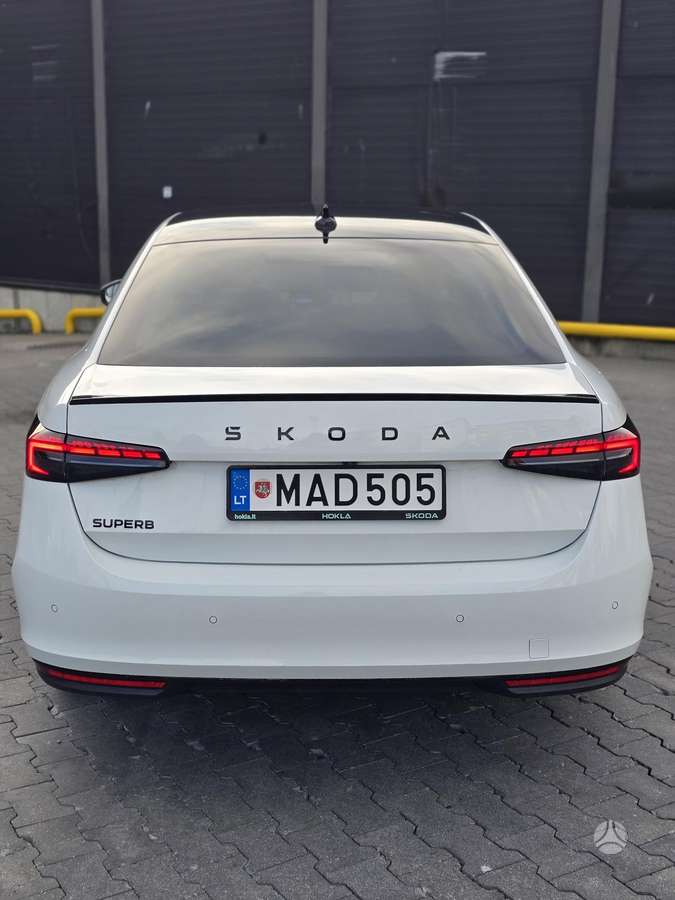 Škoda Superb - 8