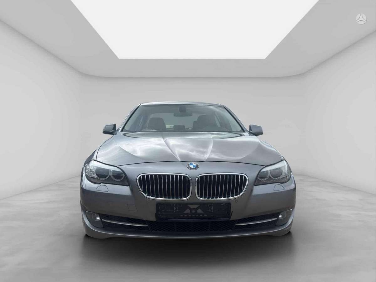 BMW 528, 3.0 l., Седан