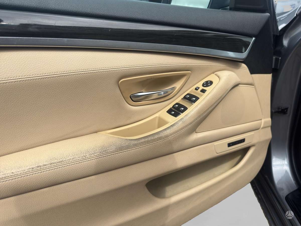 BMW 528, 3.0 l., Седан