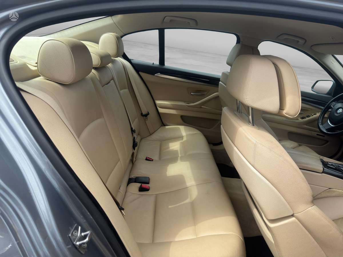 BMW 528, 3.0 l., Седан