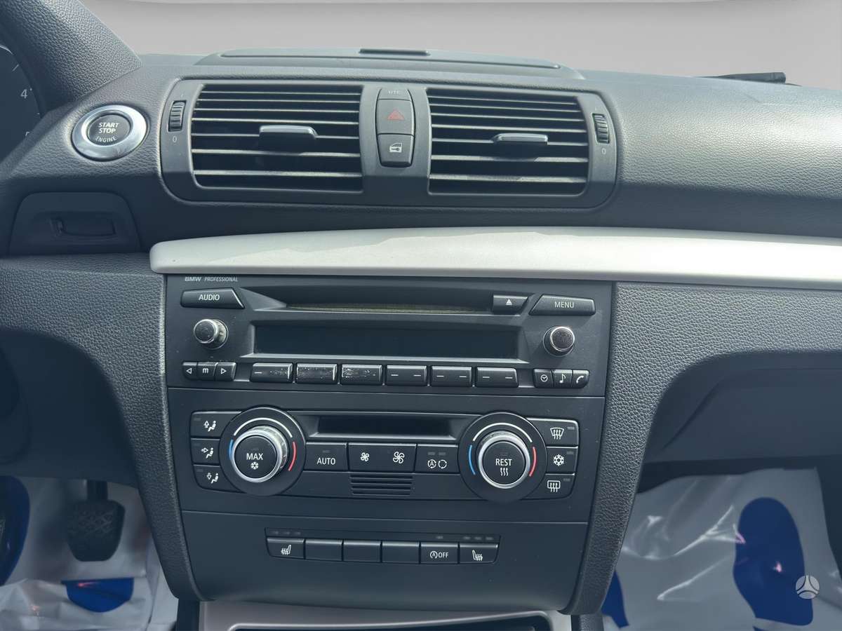 BMW 120, 2.0 l., hatchback
