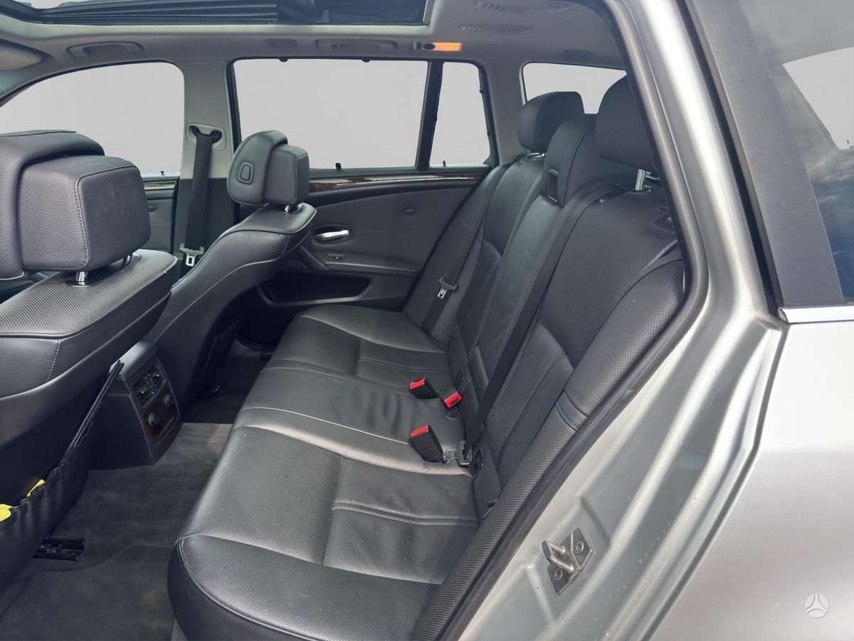 BMW 520, 2.0 l., wagon